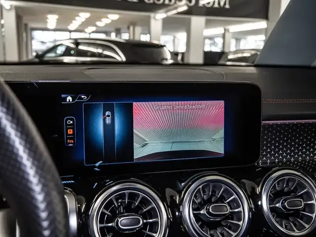 Mercedes-Benz EQB 350