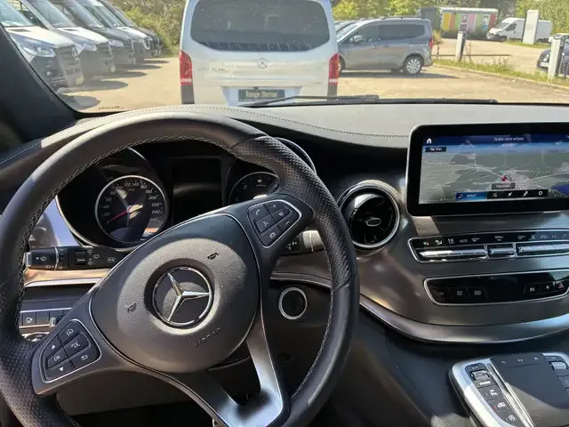 Mercedes-Benz V 300