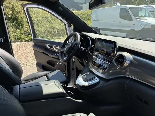 Mercedes-Benz V 300