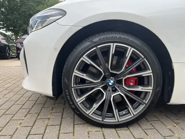BMW 640