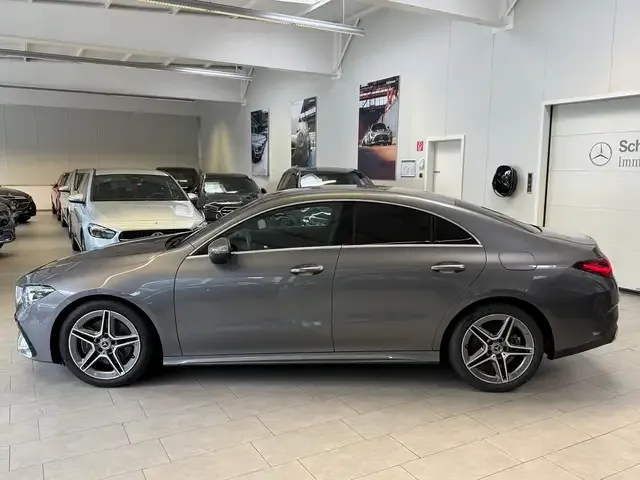 Mercedes-Benz CLA 200