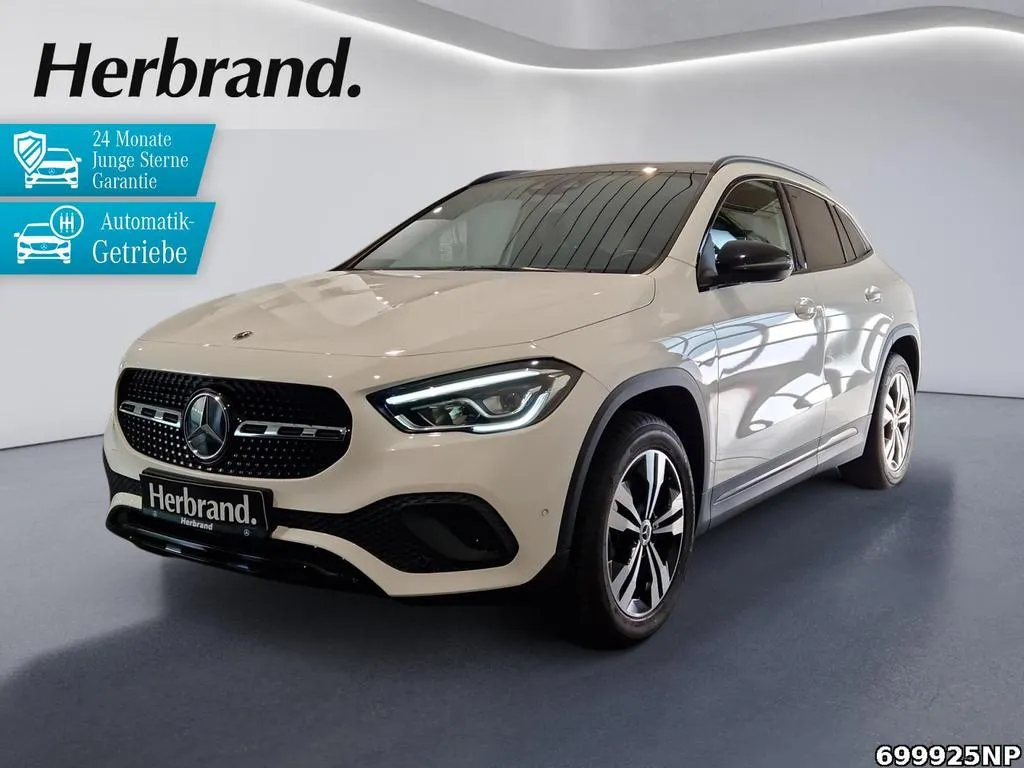 Mercedes-Benz GLA 180