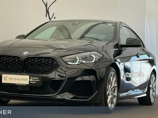 BMW 235