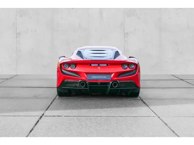 Ferrari F8 Tributo