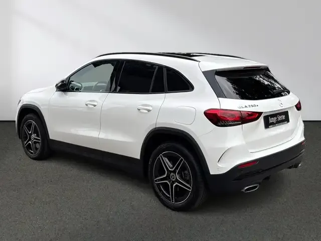 Mercedes-Benz GLA 250