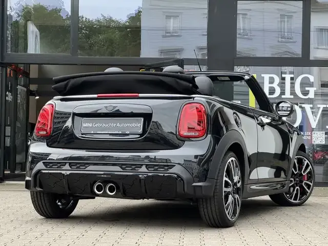 MINI John Cooper Works Cabrio