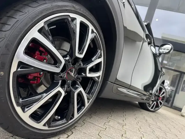 MINI John Cooper Works Cabrio