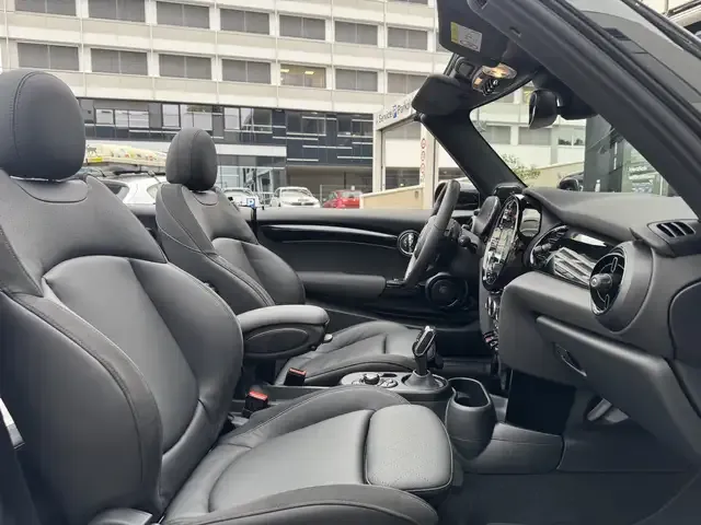 MINI John Cooper Works Cabrio