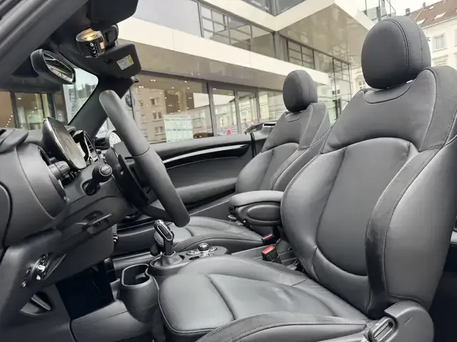 MINI John Cooper Works Cabrio