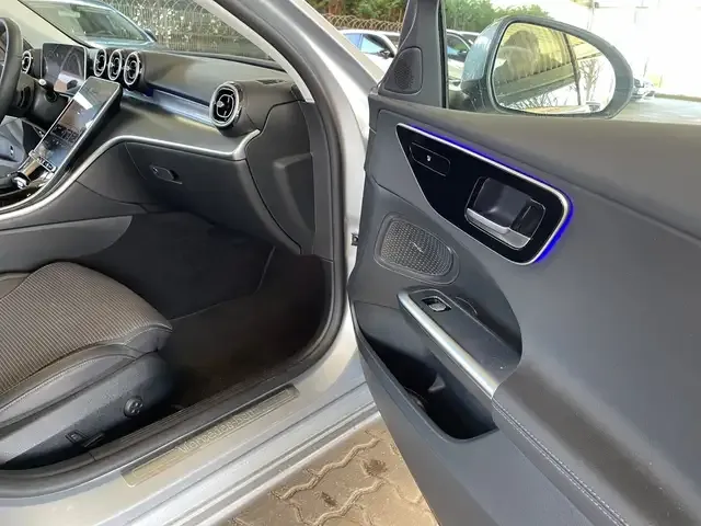 Mercedes-Benz C 180
