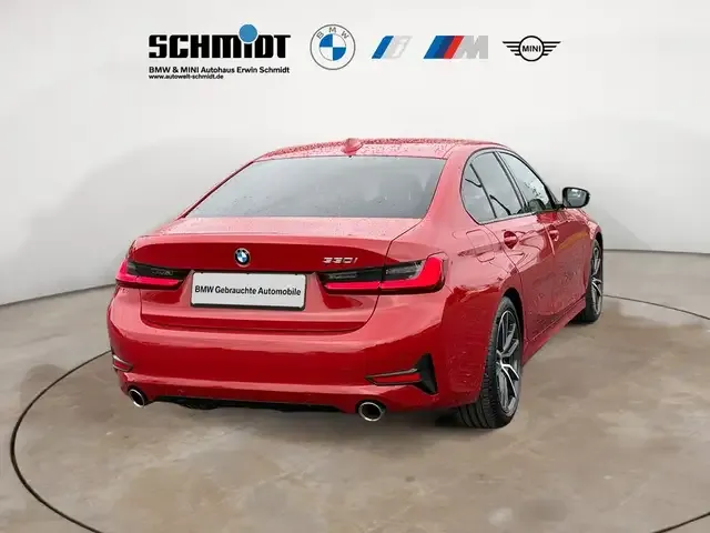 BMW 330