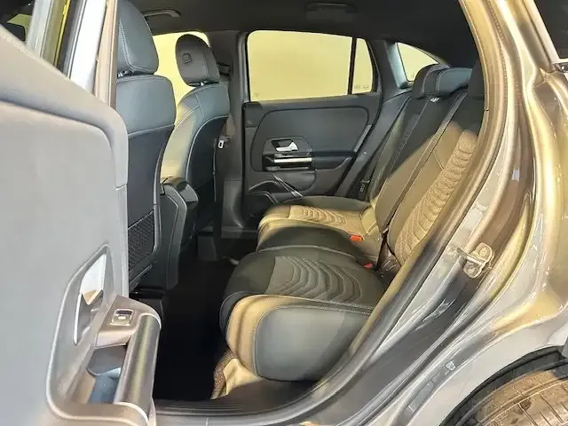 Mercedes-Benz GLA 220