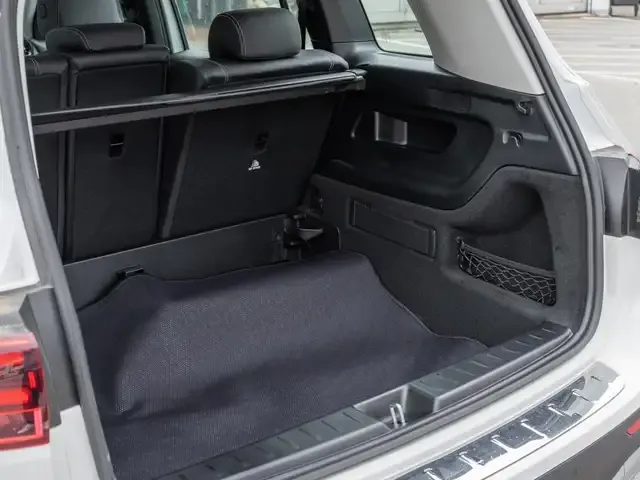 Mercedes-Benz GLB 220