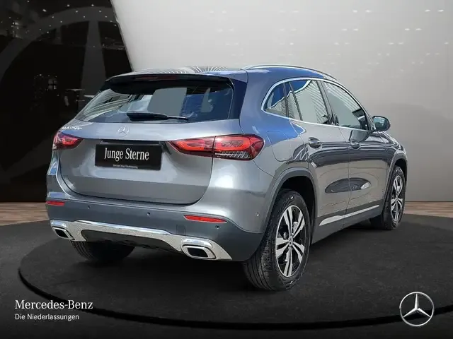 Mercedes-Benz GLA 250