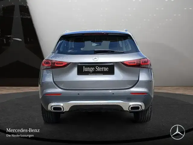 Mercedes-Benz GLA 250