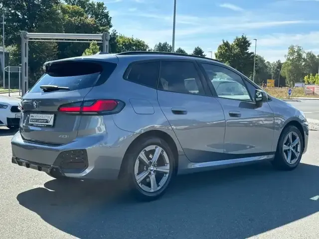 BMW 223