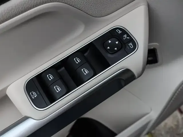 Mercedes-Benz EQB 350