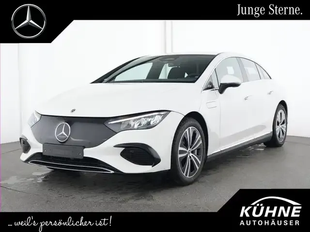 Mercedes-Benz EQE 300