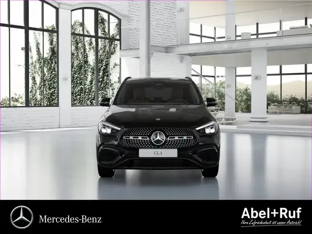 Mercedes-Benz GLA 220