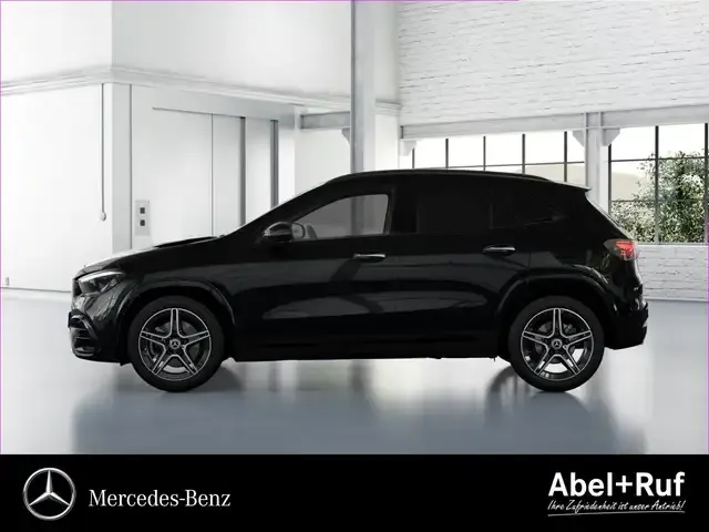 Mercedes-Benz GLA 220