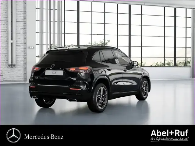 Mercedes-Benz GLA 220