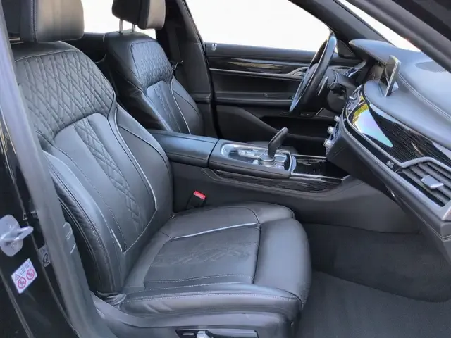 BMW 730