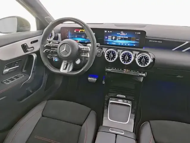 Mercedes-Benz A 45 AMG