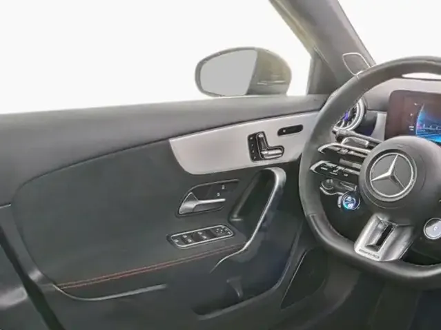 Mercedes-Benz A 45 AMG