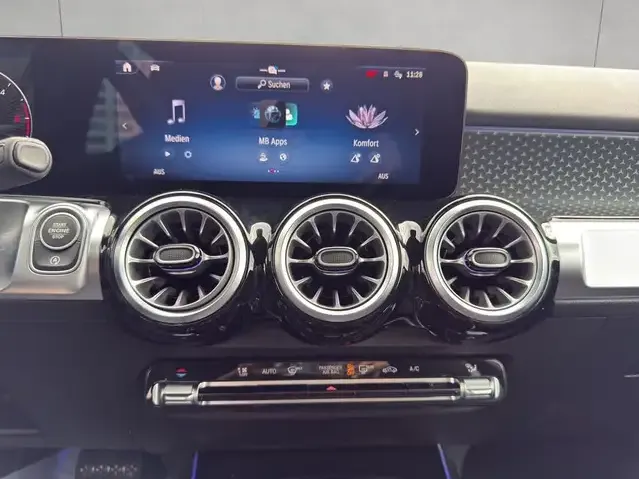 Mercedes-Benz GLB 200