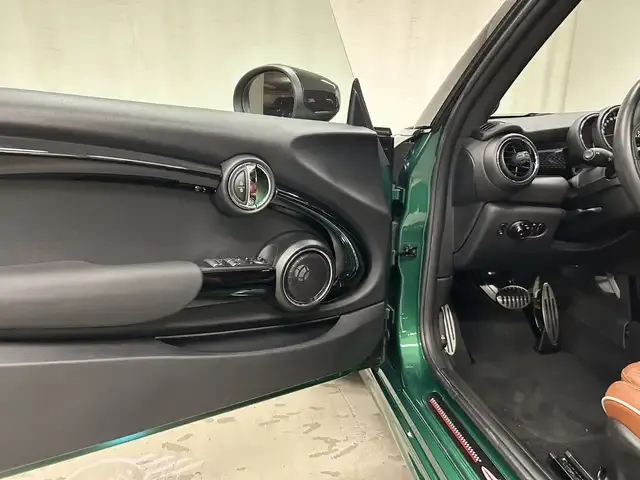 MINI John Cooper Works Cabrio