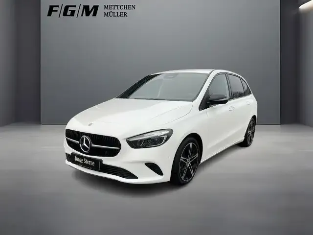 Mercedes-Benz B 220