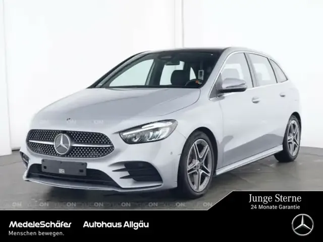 Mercedes-Benz B 220