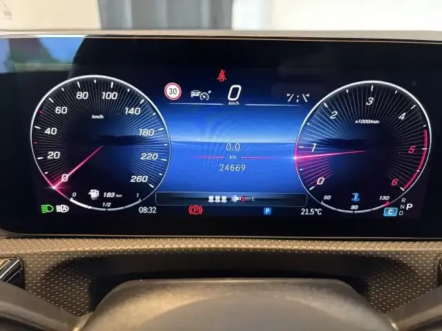 Mercedes-Benz A 200