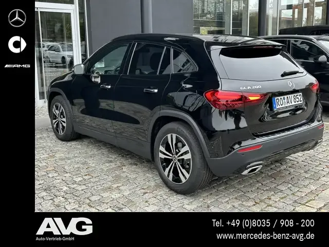 Mercedes-Benz GLA 200