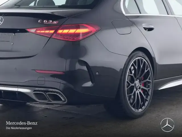 Mercedes-Benz C 63 AMG