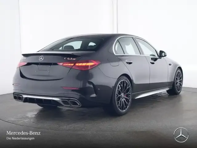 Mercedes-Benz C 63 AMG