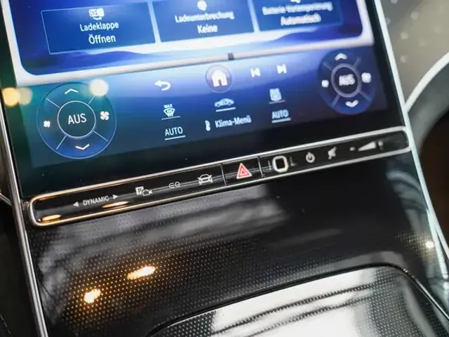 Mercedes-Benz EQE 350