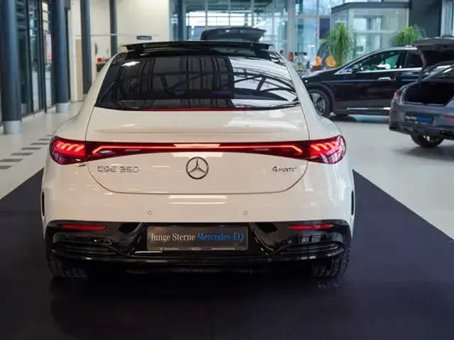 Mercedes-Benz EQE 350