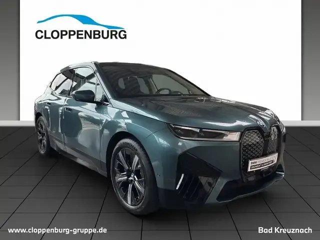 BMW iX