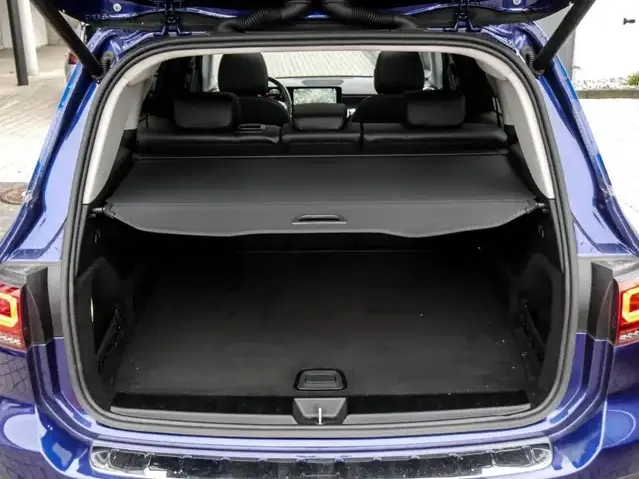 Mercedes-Benz GLB 220