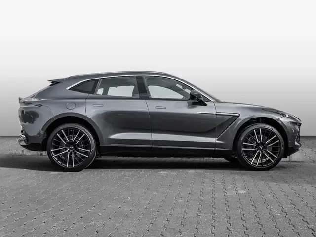 Aston Martin DBX