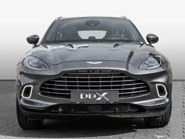 Aston Martin DBX