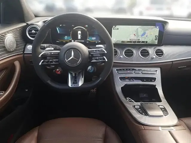 Mercedes-Benz E 63 AMG