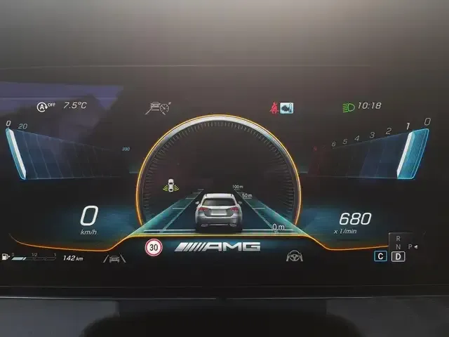 Mercedes-Benz E 63 AMG