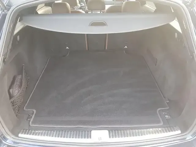 Mercedes-Benz E 63 AMG