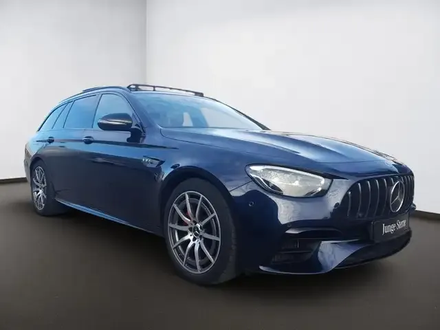 Mercedes-Benz E 63 AMG