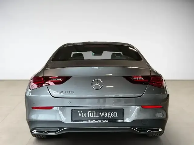 Mercedes-Benz CLA 180