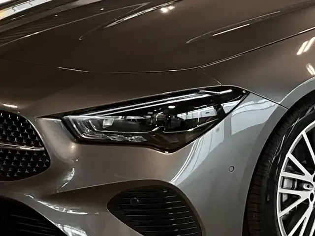 Mercedes-Benz CLA 180