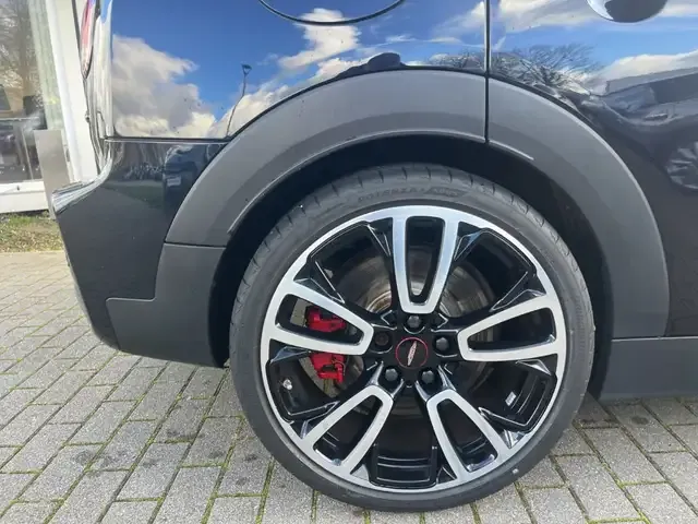 MINI John Cooper Works Clubman
