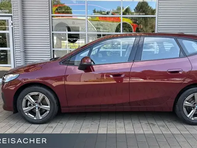 BMW 218